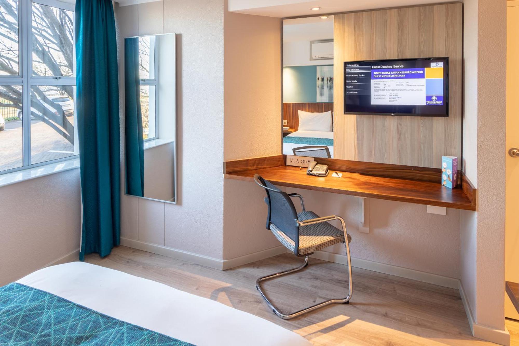Town Lodge Johannesburg Airport Kempton Park Room photo