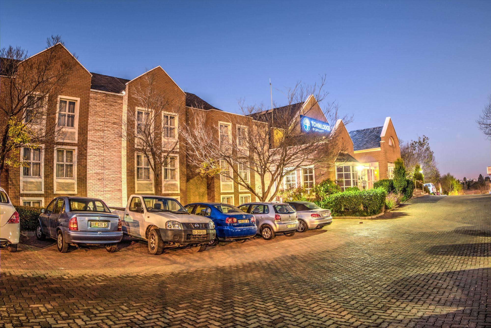 Town Lodge Johannesburg Airport Kempton Park Exterior photo