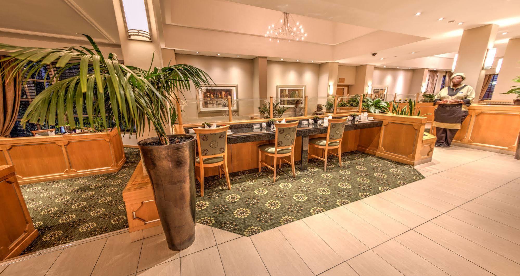 Town Lodge Johannesburg Airport Kempton Park Exterior photo
